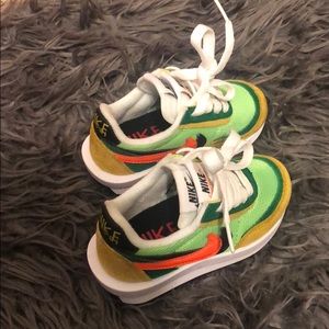 Nike Sacai Green
